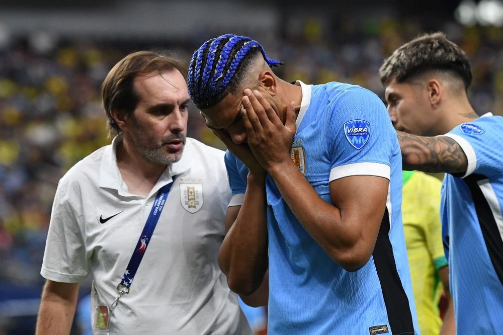 Guillefutbol_'s tweet photo. Uruguay de sus últimos 18 partidos oficiales perdió solo 3

Que tuvieron en común esos 3 partidos? No estaba Araujo.

Es muy clave y la Araujo Dependencia es total, si esta, por lo general ganamos, si no esta, nos cuesta muchísimo ganar. https://t.co/enXEh8rSgU