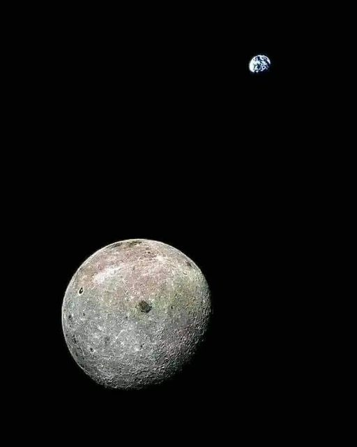 jameswebb_nasa's tweet photo. Foto monumental do outro lado da Lua, capturada pela espaçonave chinesa Chang'e 5-T1, em 2014. 

Créditos: Agência Espacial Chinesa. https://t.co/XHGlWccqTS