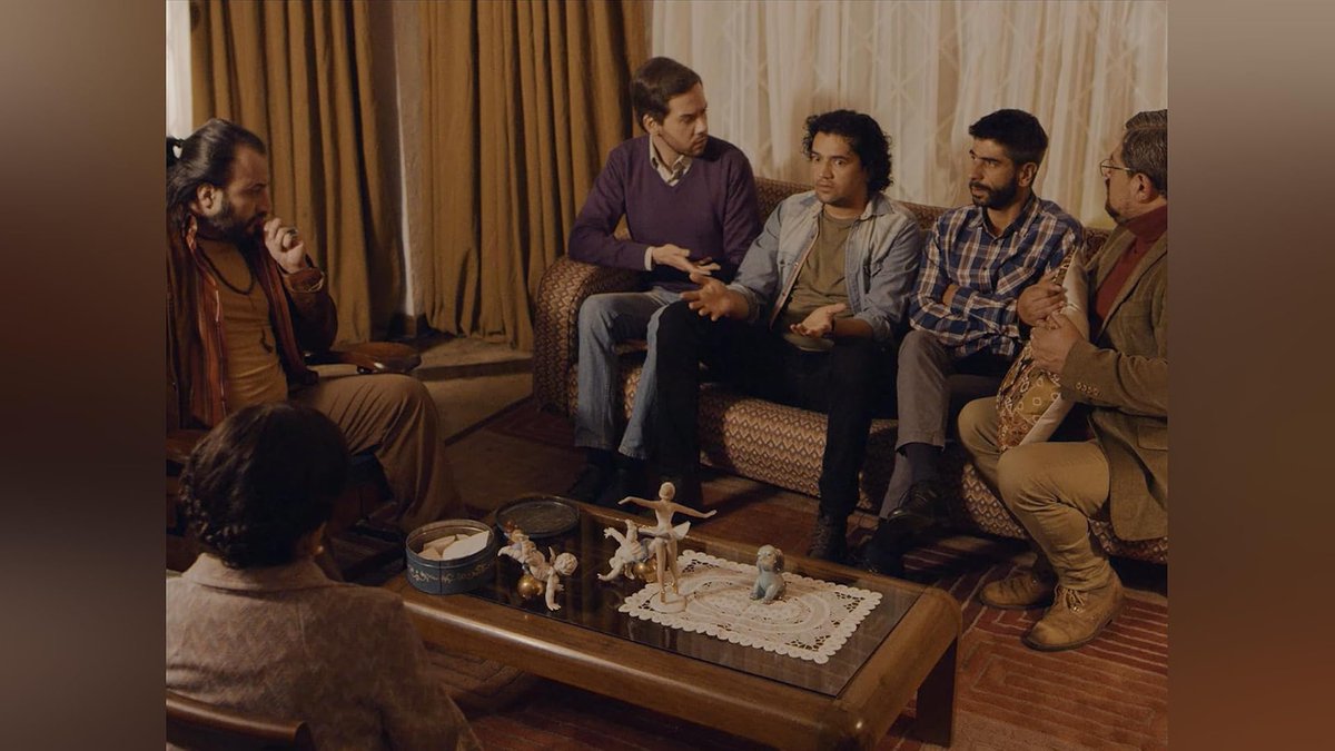LasPlataformas's tweet photo. 🆕Llegó a #PrimeVideo la serie 🇨🇴 #AyHombre

ℹ️José María se da cuenta de que está rodeado de mujeres que le exigen constantemente algo que él no puede dar. Se une a un grupo clandestino de ayuda para hombres y empieza a cuestionarse lo que significa ser hombre. https://t.co/e6LSPTmUJu