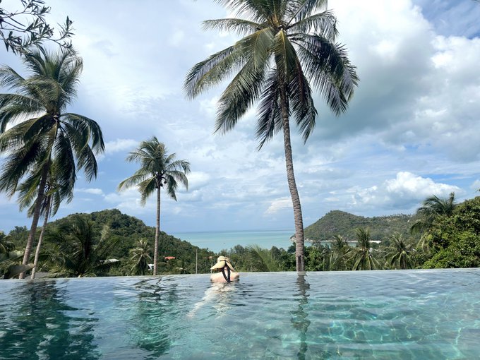 just another day at the office https://t.co/YbZ4qRSgI6