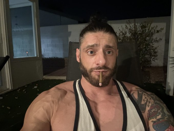 This week has been so fucking hot in Vegas. One more shoot then back to LA for work on Saturday. I hope