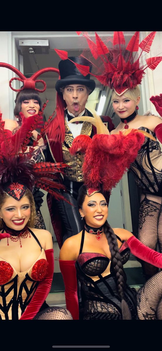 marie_sugaya's tweet image. 実はこのジドラー×Lady Msの組合せ…
昨日がラストでした！

🎩 #橋本さとし @3104shHoney 
🗼#加賀楓 @K_KAEDEofficial 
🦀#MARIA_E @mjmemjme 
🦐 #シュートチェン @shyutocream 
🔥#菅谷真理恵 @marie_sugaya 

化学反応を楽しみながら…
毎日、新鮮な気持ちで💋

#ムーランルージュザミュージカル
