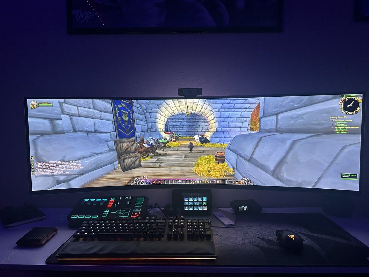 CraftedLayers's tweet photo. Welp… this is one way to play some World Of Warcraft. Samsung 49” G9 OLED monitor. 

This thing is wicked!!! 🔥 https://t.co/8ulHwDii7l