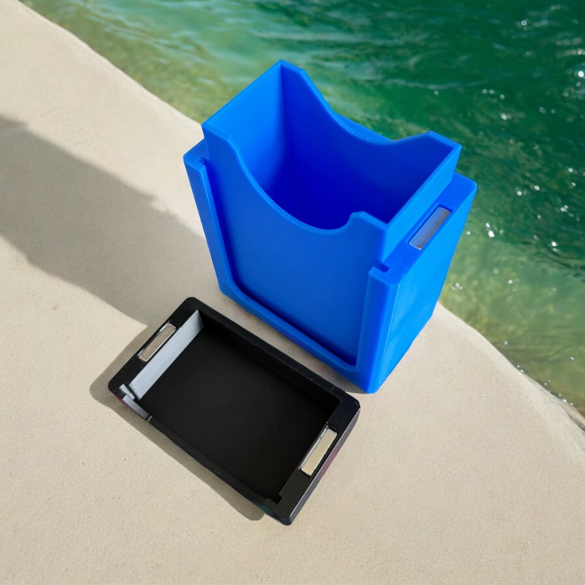 cabalcoffees's tweet image. Ultra compact and designed for One Piece and Pokemon! Display your leader with the Leader 60. Link in bio!