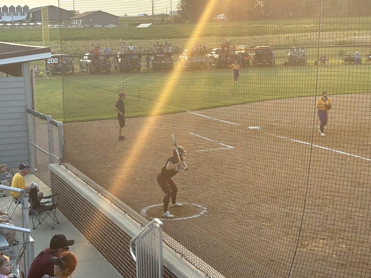 jputz15's tweet photo. Great night for @IGHSAU regional softball. Big crowd, a student section, and the best DJ/announcing both in the area. https://t.co/7laGWNzOFj