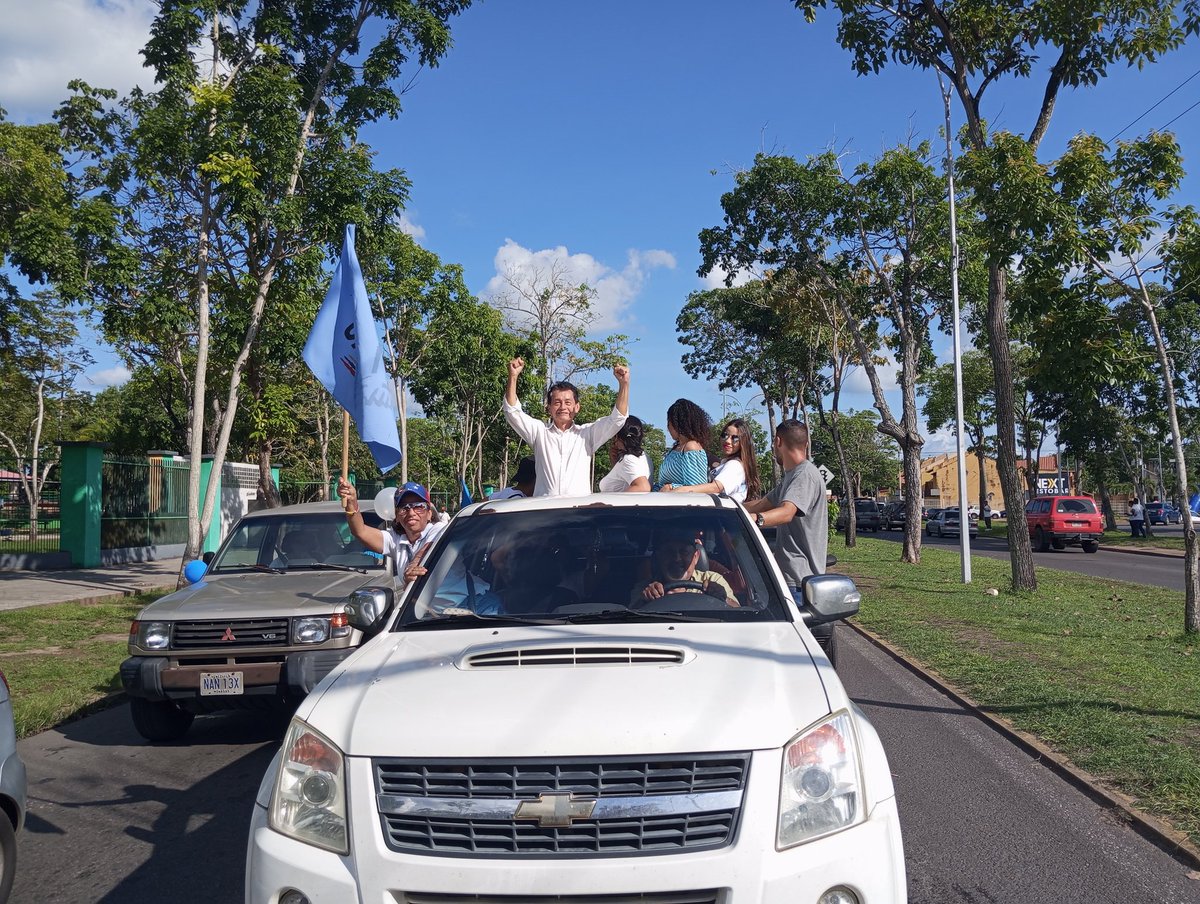 sansimon_ad's tweet photo. Este 28 de julio lo vamos a lograr! #vamosaganar 

Con una gran caravana damos el inicio a la campaña electoral  en UNIDAD.

¡@egonzalezurrutia presidente!

#Vamosaganar
#ADconecta
#EdmundoPresidente https://t.co/wt1ZW2VOIs