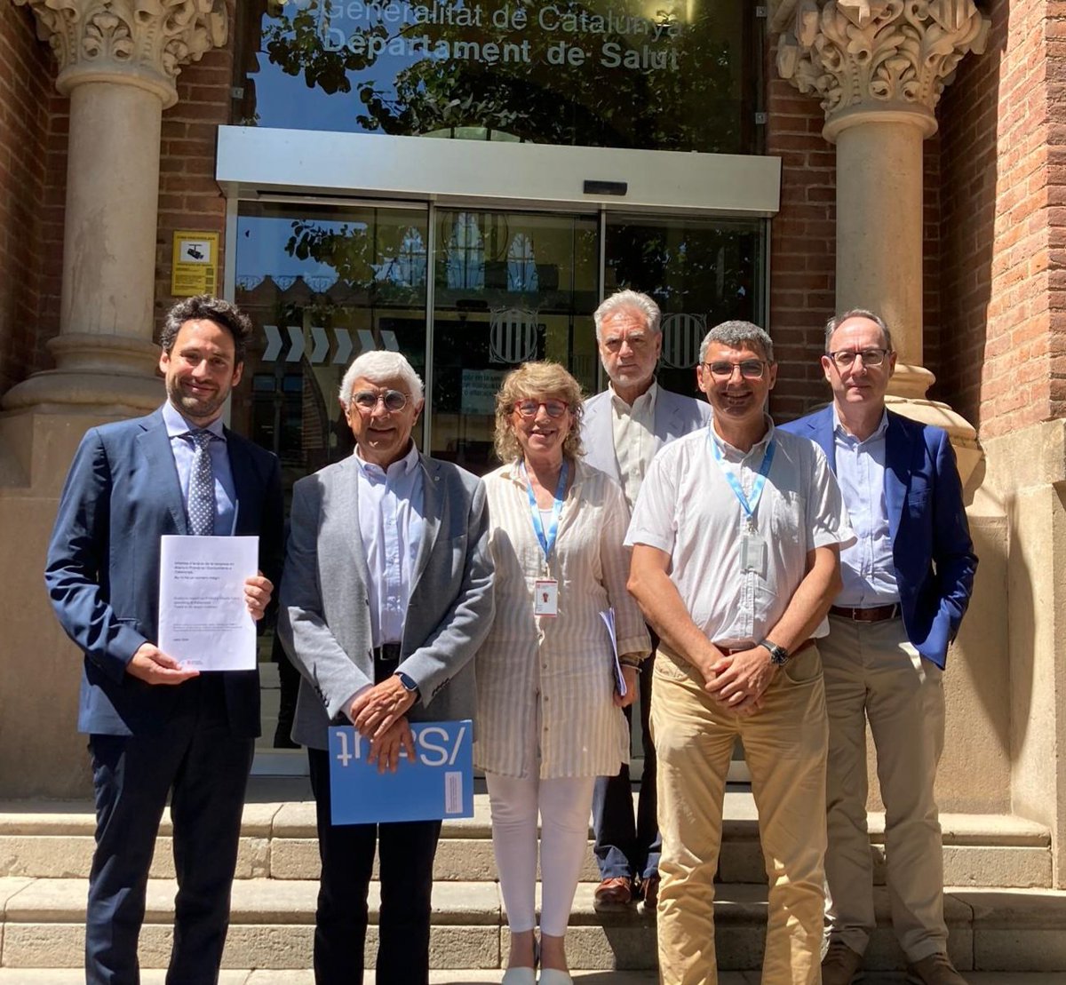 Carme Bertral i López (@cbl2112) on Twitter photo Avui s'ha presentat "Informe d'anàlisi de la despesa en APiC a Cat. Col•laboració OMS-BCN <a href="/salutcat/">Salut</a> (Secretaria d'Atenció Sanitària i Participació)<a href="/salutcat/">Salut</a> l'HC <a href="/manelbalcells/">Manel Balcells</a>, Carme Bertral <a href="/CBL2112/">Carme Bertral i López</a>, <a href="/joncylus/">Jon Cylus</a>, <a href="/rafaruiz28/">Rafa Ruiz Riera</a>
Seguirem treballant.
Gràcies Avui s'ha presentat "Informe d'anàlisi de la despesa en APiC a Cat. Col•laboració OMS-BCN <a href="/salutcat/">Salut</a> (Secretaria d'Atenció Sanitària i Participació)<a href="/salutcat/">Salut</a> l'HC <a href="/manelbalcells/">Manel Balcells</a>, Carme Bertral <a href="/CBL2112/">Carme Bertral i López</a>, <a href="/joncylus/">Jon Cylus</a>, <a href="/rafaruiz28/">Rafa Ruiz Riera</a>
Seguirem treballant.
Gràcies