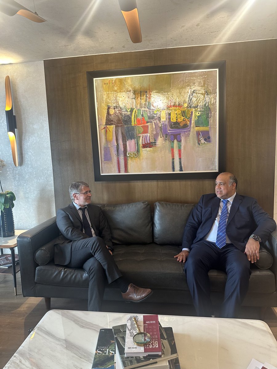 Gracias ⁦<a href="/JoseRAgustina/">JR Agustina</a>⁩ compartiendo en mis oficinas de ⁦<a href="/vjrabogados/">@vjrabogados</a>⁩ antes del seminario sobre cumplimiento y ciberseguridad de esta tarde