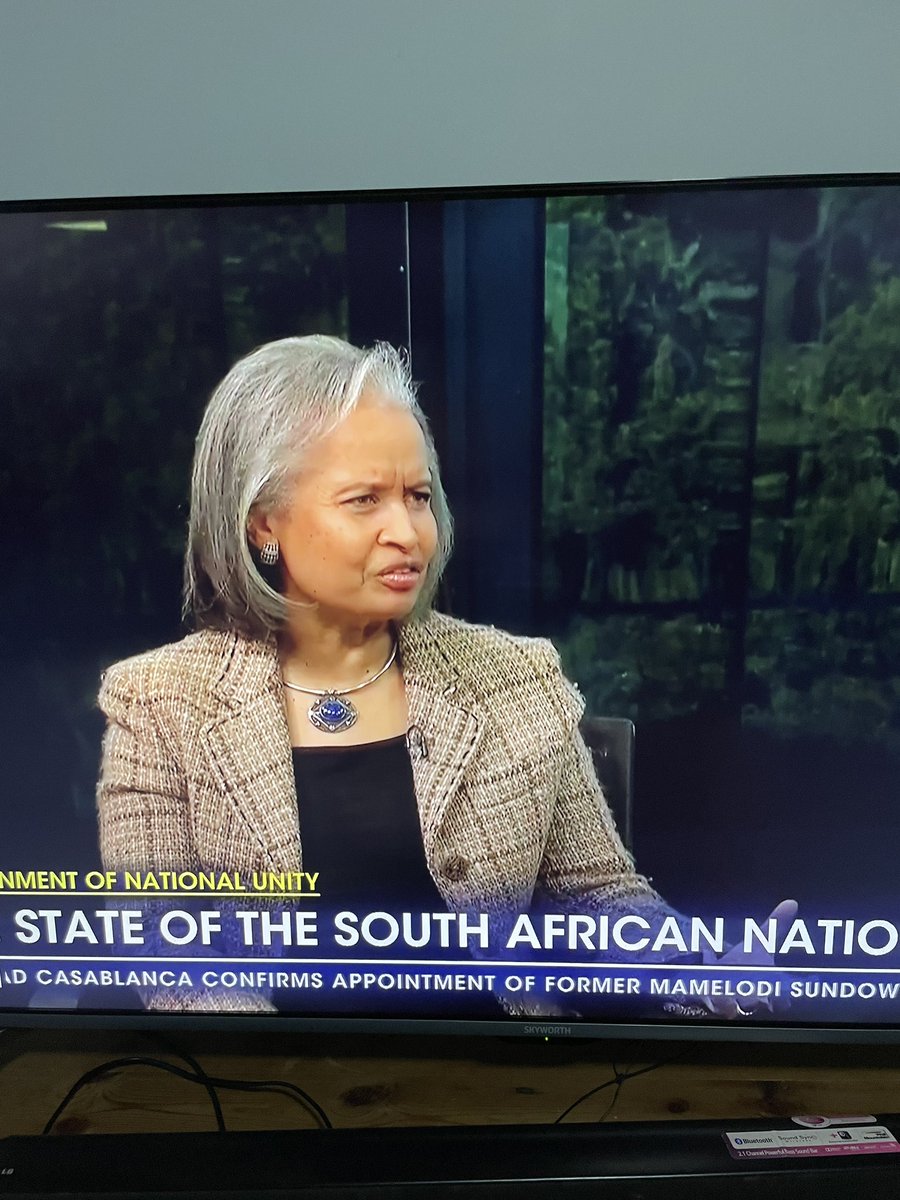 roromazibuko's tweet photo. If Mzansi were to have a Female President….I Stan✊🏿

Bra Stan
FTGJuniorKhanye https://t.co/PI5naASPdJ