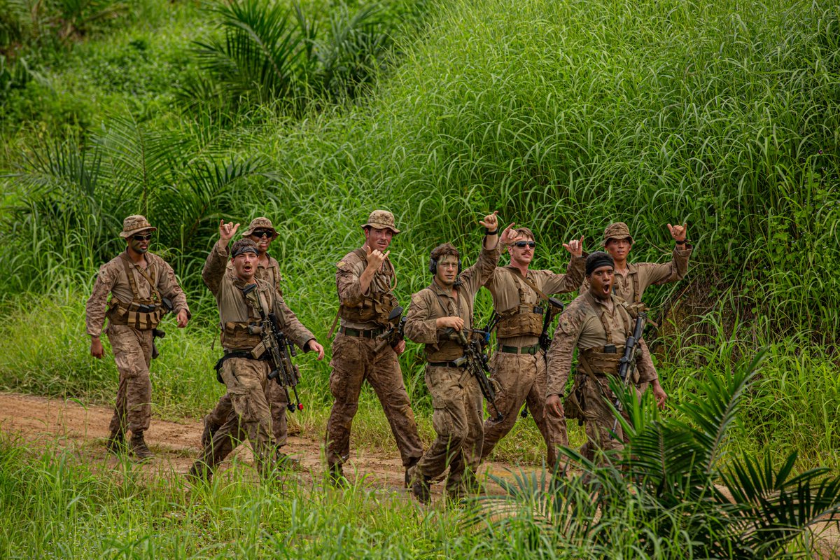 25thID's tweet photo. #PacificPartnerships 

During Exercise #KerisStrike in Malaysia, @USArmy #Soldiers, @USMC, and the Armed Forces of Malaysia are working together to enhance #WarfightingReadiness and interoperability throughout the #FreeandOpenIndoPacific. https://t.co/Kqgu1upzPl