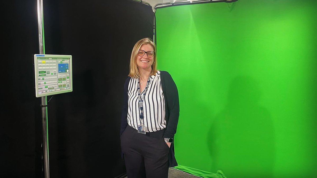 EmilySWood's tweet image. Popped back into the weather studio @BBCSpotlight ☺️ Turns out the forecast is for sunshine and showers - some things never change! 🌦️