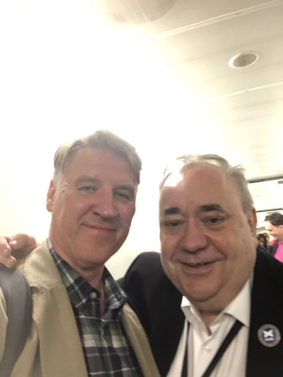 graemejtaylor's tweet image. Great to bump into an old friend who I’m happy to report confirmed that the Independence “dream will never die” 
Keep up the good work @AlexSalmond let’s have some adults back in the room and enjoy a dram to celebrate self determination for our fantastic country ASAP #SaorAlba 🏴󠁧󠁢󠁳󠁣󠁴󠁿
