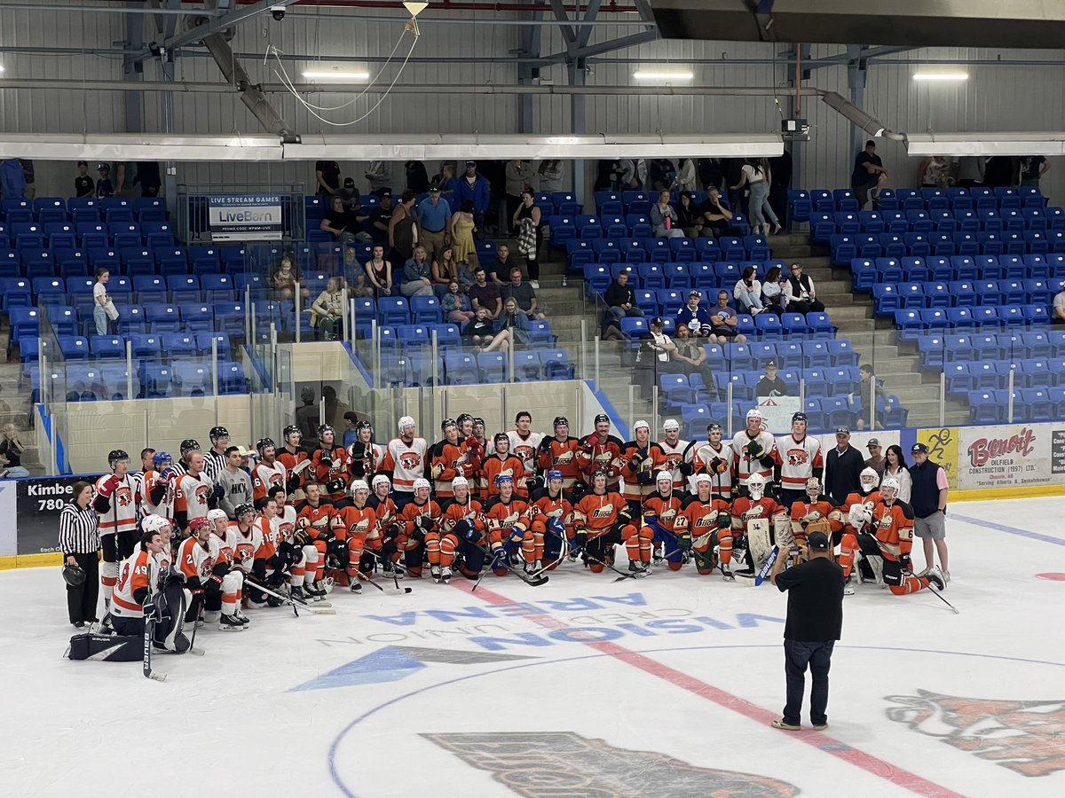 Great Night in Wainwright last night for celebrity charity game in support of of cancer and the Rotary of Wainwright. Thank you at <a href="/HuxHkyCondition/">Hux/Hky/Condition</a> for the opportunity and great cause. Terrific fast paced game and great cause. Thank you to the all the great fans in Wainwright who