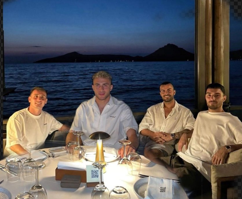 tuğce (@tugcennnurr) on Twitter photo 