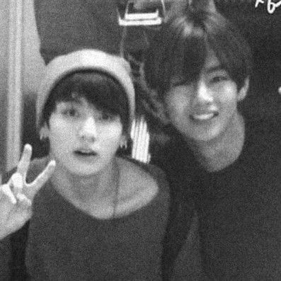 ilovsugaaa's tweet photo. El robo | Kooktae

Un au donde Jk se sube a un camión a robar y Th le ofrece algo??!

#aus #kooktaeau #kook #tae #Aukooktae #aukookv https://t.co/kiu69swcOx