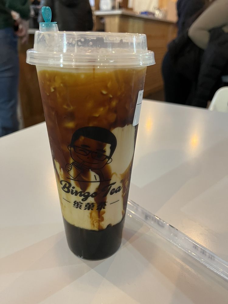 bingobobachi's tweet photo. What's happening at Bingo Tea in Chicago?! 🍹✨ Come and enjoy our delicious boba drinks! Perfect for any time of the day. 

#BingoTea #ChicagoBoba #BobaLovers https://t.co/FWe1DxG3bS