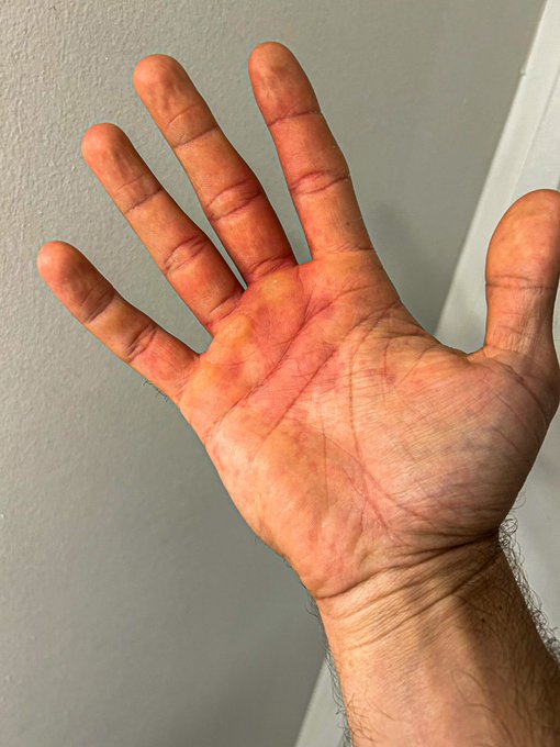 Watch Deco's leaked NSFW photo on TwXstars