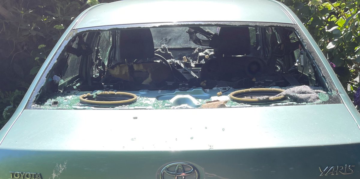 cqrcmp's tweet photo. 🐻🚙Today, officers were called to rescue a black bear locked inside a car. After a door was accidently left unlocked, the bear wreaked havoc on the interior. Officers broke a window to set the bear free. 

Let’s all be “bear smart” to help prevent these 🐾 wild encounters. https://t.co/4OoQOyEOef