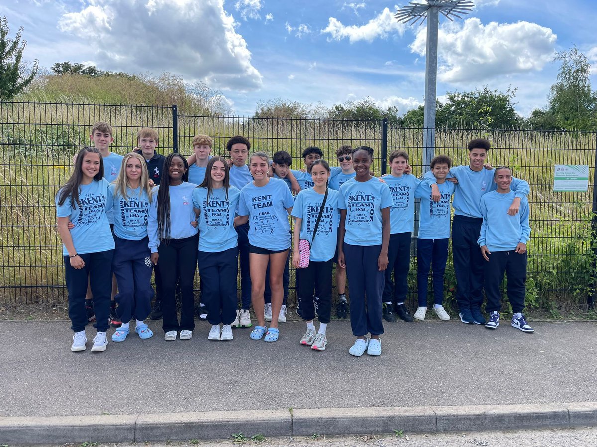 Blackheath & Bromley Harriers (@bbharriersac) on Twitter photo Lots of our athletes headed up to Birmingham this morning ahead of the English Schools Championships! You can find out who we have competing here: bbharriersac.org.uk/esaa-aa-champi…
The report also includes links to the livestream!
<a href="/SchoolAthletics/">EnglishSchoolsAA</a>
<a href="/EnglandAthletic/">England Athletics</a> Lots of our athletes headed up to Birmingham this morning ahead of the English Schools Championships! You can find out who we have competing here: bbharriersac.org.uk/esaa-aa-champi…
The report also includes links to the livestream!
<a href="/SchoolAthletics/">EnglishSchoolsAA</a>
<a href="/EnglandAthletic/">England Athletics</a>