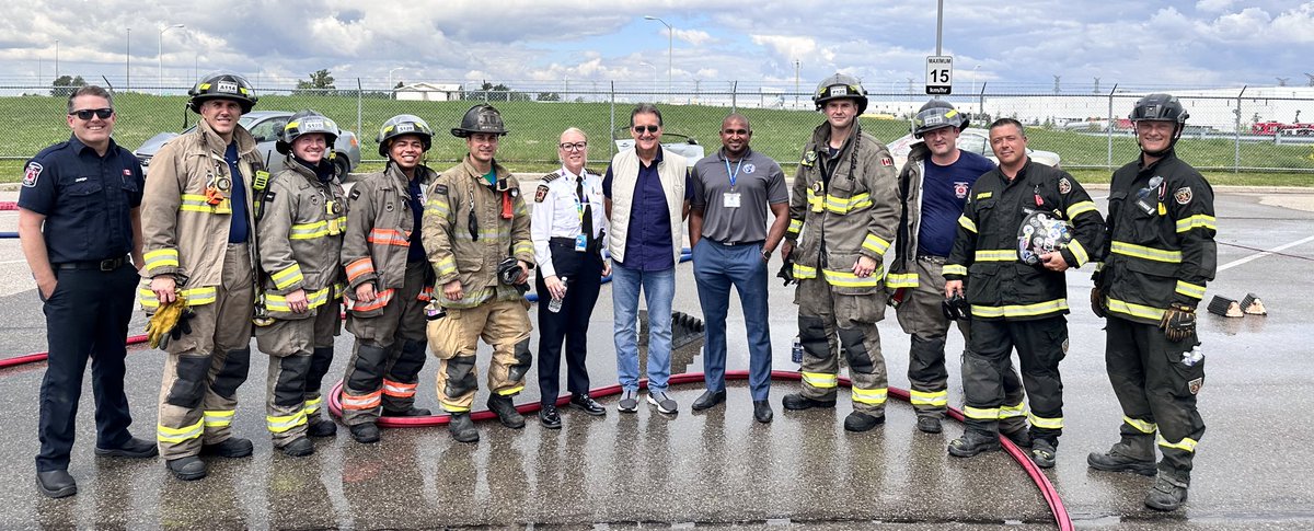 derynrizzi's tweet image. Very cool to have Ron Fellows drop in on the symposium today.

Ron is one of North America’s most successful road racing drivers; winning in series from NASCAR to the 24 Hours of Le Mans. He’s also an inductee of the Corvette Hall of Fame &amp;amp; Canadian Motorsport Hall of Fame.