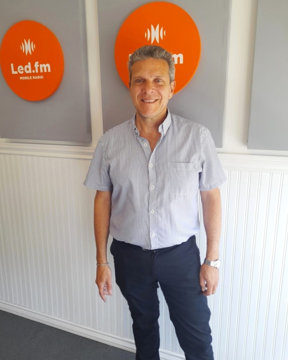 led_fm's tweet image. 🗣️🎙️ #AIRE | Comienza #ElNuevoLiderazgo 💼

#DanielMartínez te trae toda la información sobre los líderes más reconocidos de Latinoamérica por #RadioLed💥

¡Todos los jueves a las 18!

📺 Led.fm
📱 App Radio Led