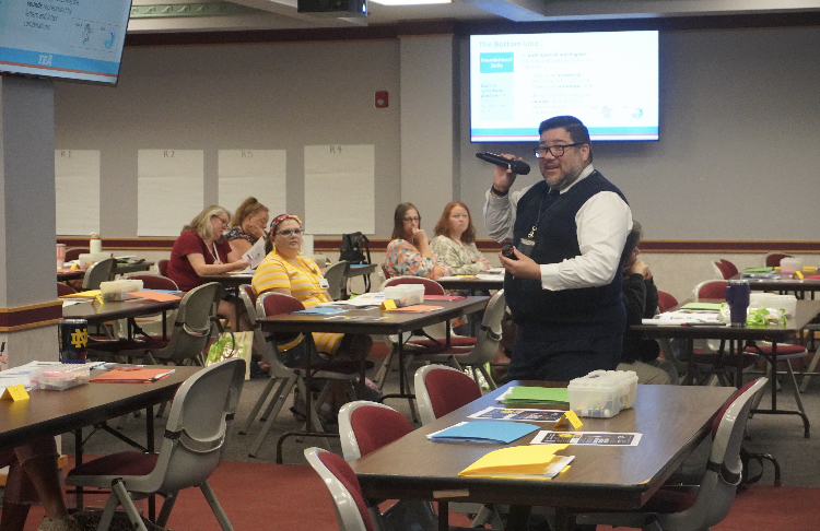 ESCRegion2's tweet photo. 🌟 Education Service Center, Region 2, had a successful workshop on Reading Language Arts Research-Based Instructional Practices! Participants learned strategies from experts Gena Duval and Matthew Leal, discovering TEA’s best practices. Thank you for joining us! ✨ #ESC2 https://t.co/d1gjXXRTJe