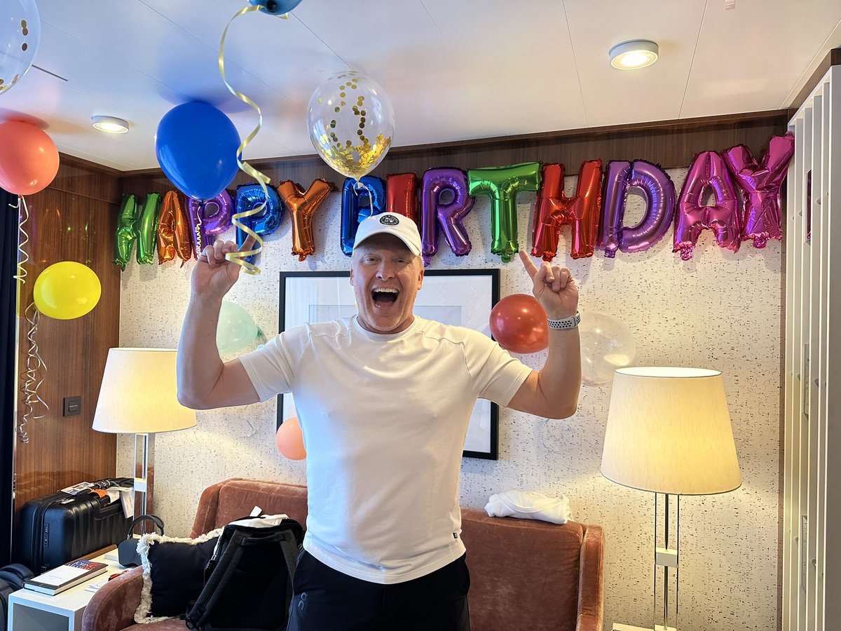 Mark Cole tweet media