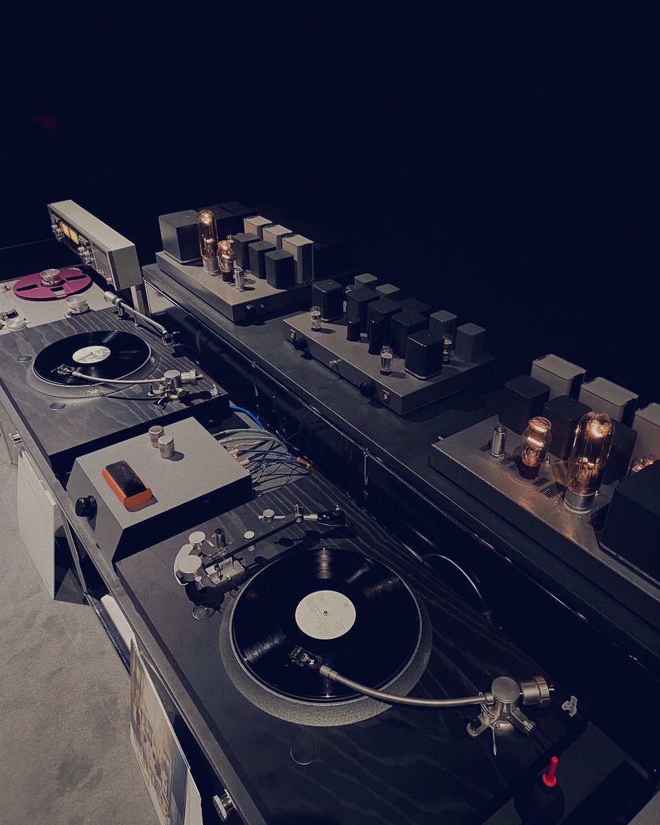 Christopher Willits tweet media