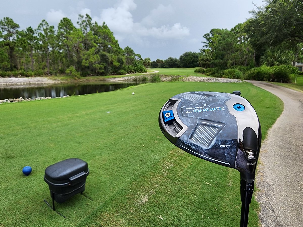 1st drive with <a href="/CallawayGolf/">Callaway Golf</a>  #ParadymAiSmoke and it was a tight draw right down the middle of a dog leg left fairway. #Winning