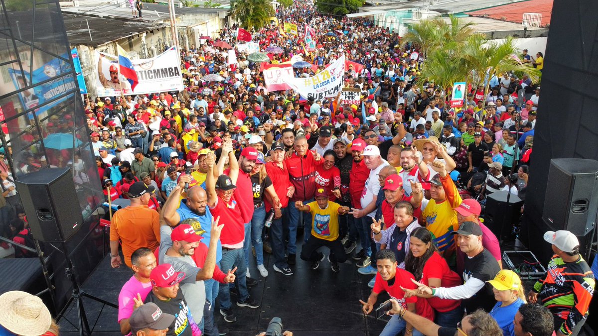Gracias infinitas Ciudad Piar !!! 
Aquí nadie se rinde porque en 17 días las Fuerzas Revolucionarias ratificarán al Presidente <a href="/NicolasMaduro/">Nicolás Maduro</a> contundentemente para seguir teniendo Patria Libre y Soberana