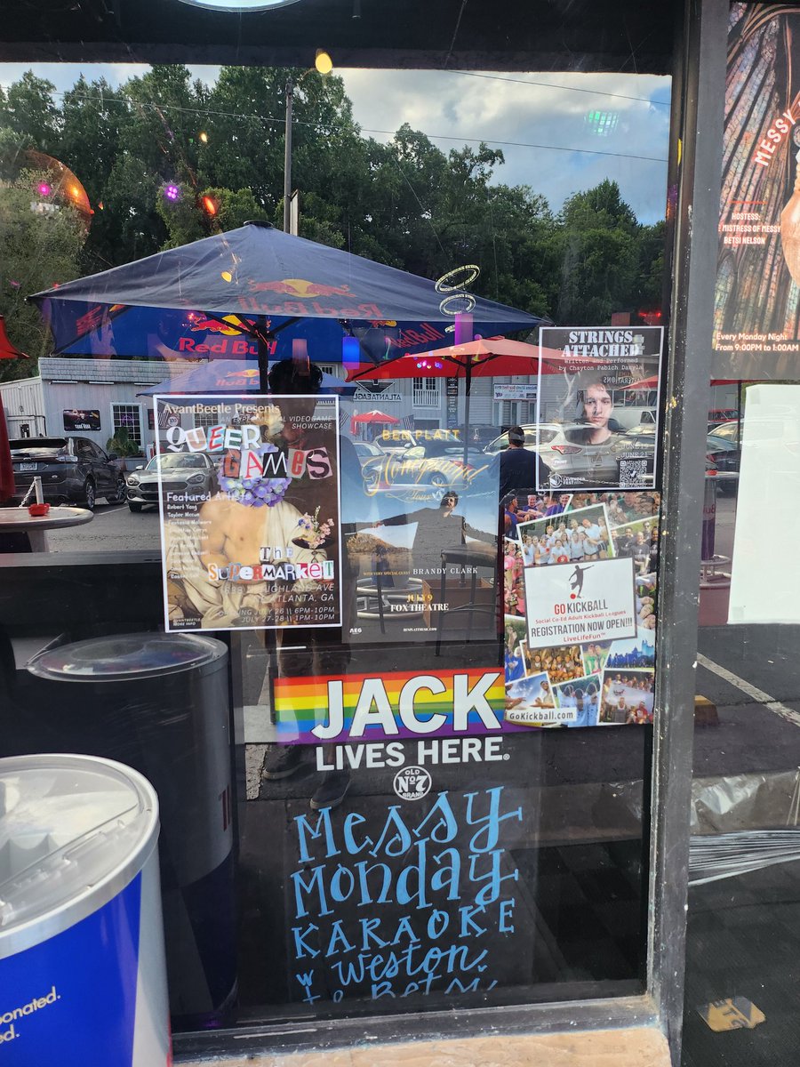 avantBeetle tweet media