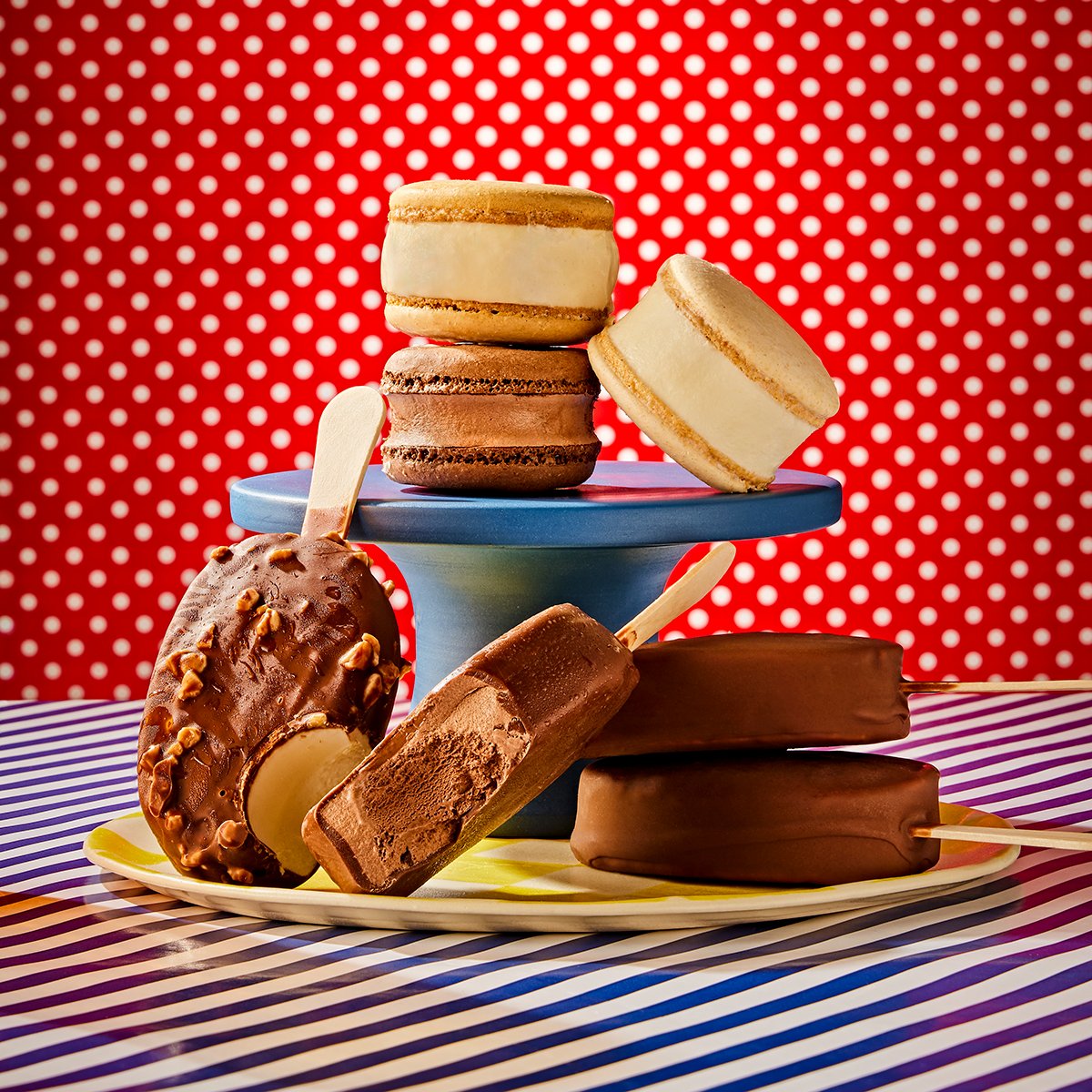 Chill out with new Longo’s Ice Cream Bars! Made with the cream of the crop—Ontario Dairy—our deliciously decadent flavours like Chocolate Brownie, Salted Caramel, French Vanilla, and classic Vanilla are dipped in rich chocolate for the ultimate summer treat.