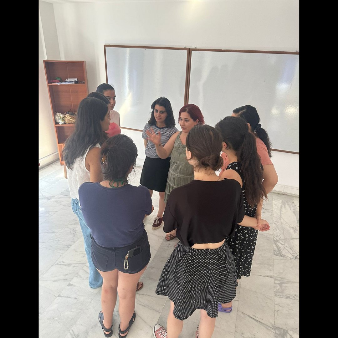 egetvakfi's tweet photo. Toplumsal cinsiyet, ekomüzikoloji ve ekoşiirleri ele alan oturumlarla başlayan gün, Amos’ta kırsal kimlik ve tarım konuşmaları ile devam etti. Katılımcılar, günü Amos antik kenti gezisiyle tamamladılar.

#TEDU #ELL #EGETFoundation #TOVAK #MuğlaMetropolitanMunicipality #DYA2 https://t.co/JG7N7tU7Pf