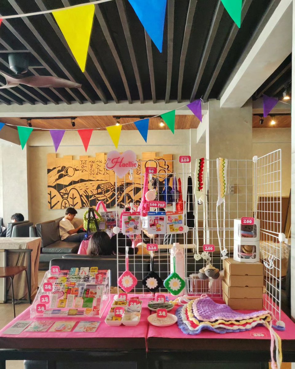 iskathecreative's tweet photo. from my recent pop up ☀️🤍 https://t.co/nSJ7Xwiqh9