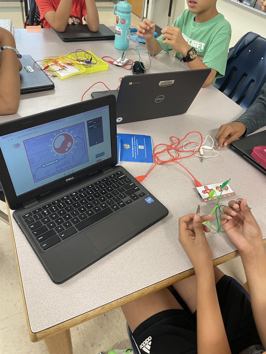 Rebecca Fischer tweet media