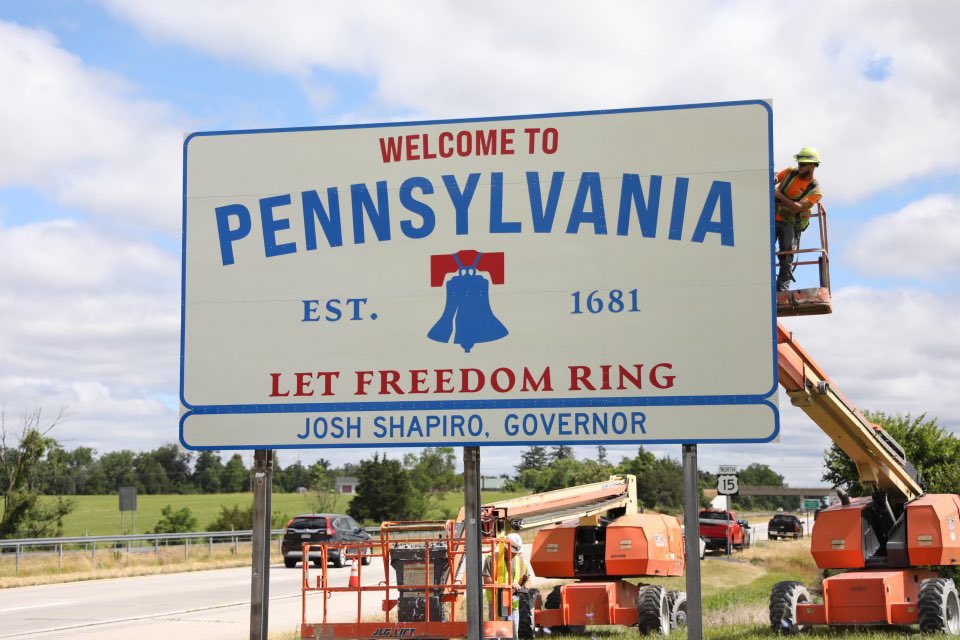 Governor Josh Shapiro (@governorshapiro) on Twitter photo Thankful for all the crews working to put up our new welcome signs all across the Commonwealth.
 
Freedom rings in Pennsylvania. 🔔🇺🇸 Thankful for all the crews working to put up our new welcome signs all across the Commonwealth.
 
Freedom rings in Pennsylvania. 🔔🇺🇸