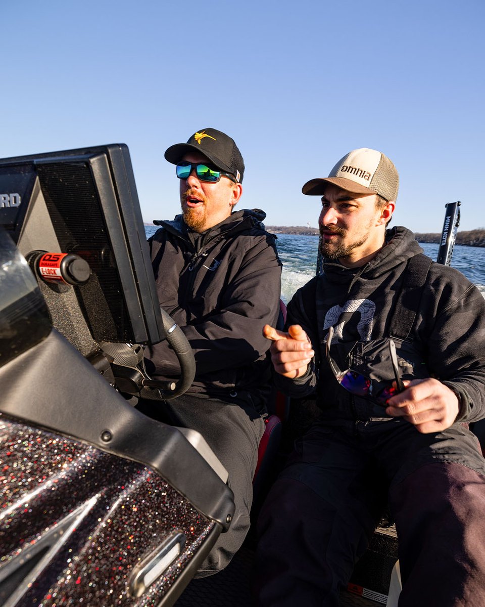 HumminbirdFish's tweet photo. When you find the juice! 📍🧃 #Humminbird

📸 Adam Bartusek | #SOLIX #FishFinder #BassFishing #SideImaging https://t.co/qy6SZTDV4J