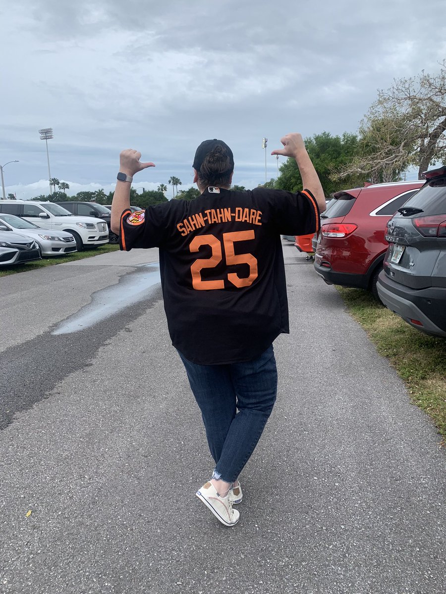 SarahBaer5678's tweet photo. My man! So deserved 👏🏻 Now we need to teach whomever is doing commentary for the game how to pronounce Tony’s name 🧡 #SAHN-TAHN-DARE https://t.co/EHN4dtRy0T