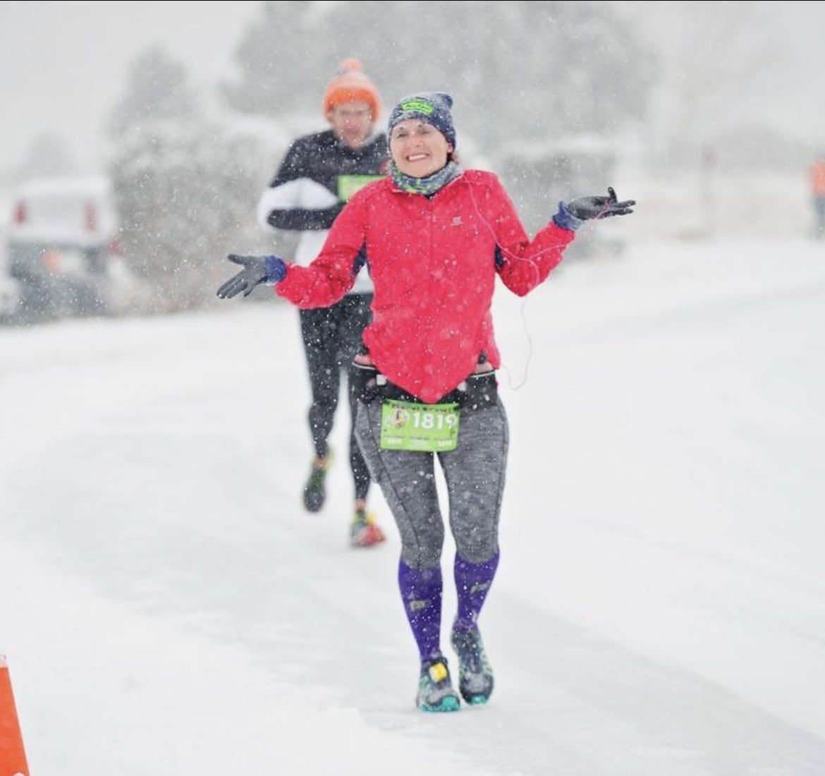 runlikeafoxie's tweet photo. #throwbackthursday to the time I ran a half marathon… in a blizzard ❄️🥶🥴

#goodtimes #runningadventures #runventures #runner #halfmarathon #tbt #runforfun https://t.co/MQFpHYDz5z