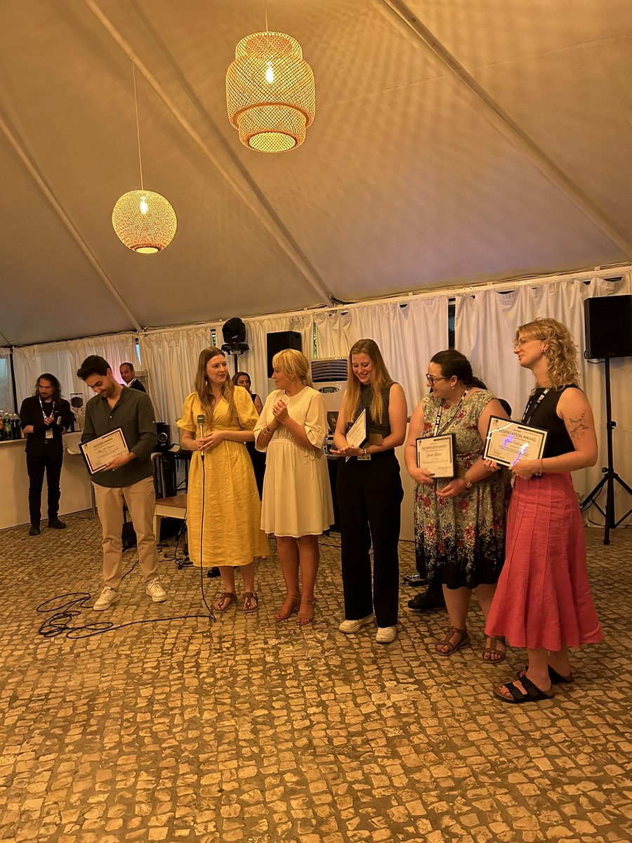 Henry Otgaar (@henryotgaar) on Twitter photo Congratulations <a href="/cbucken/">Dr. Charlotte Bücken</a> with your presentation award!!!! We are so proud of you <a href="/CELL_kuum/">CELL</a> <a href="/EAPL2024/">EAPL Conference 2024</a> <a href="/UMForPsy/">Forensic Psych UM</a> <a href="/KU_Leuven/">KU Leuven</a> <a href="/maastricht_fpn/">Maastricht Uni FPN</a> Congratulations <a href="/cbucken/">Dr. Charlotte Bücken</a> with your presentation award!!!! We are so proud of you <a href="/CELL_kuum/">CELL</a> <a href="/EAPL2024/">EAPL Conference 2024</a> <a href="/UMForPsy/">Forensic Psych UM</a> <a href="/KU_Leuven/">KU Leuven</a> <a href="/maastricht_fpn/">Maastricht Uni FPN</a>