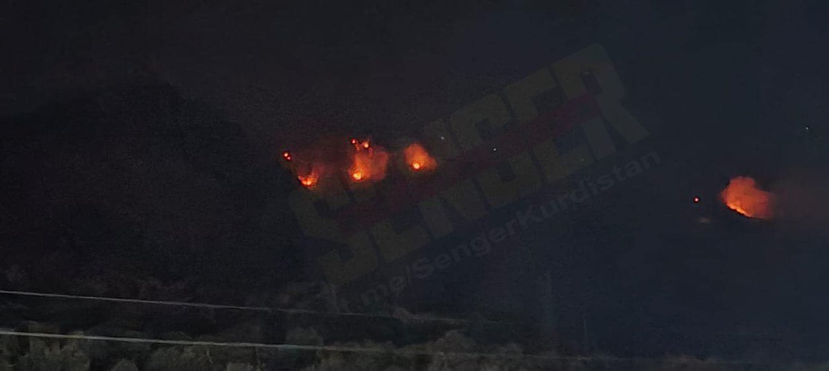 derya8efr's tweet photo. #LEZGÎN 

Ket!

Çapemeniya Herêmî: Helîkopterek an jî balafireke bêmirov a artêşa Tirk a dagirker li nêzî gundê Guherzê yê Amêdiyê ji aliyê gerîlayên Azadiya Kurdistanê ve hate xistin. https://t.co/n4mCyoiMSW