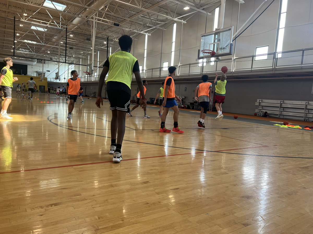 msbelite's tweet image. Sign Up for our July and August Nike Basketball Camps! Still Opportunities Available 🏀✔️
ussportscamps.com/basketball/nik…