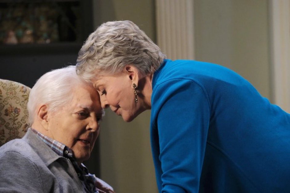 Cheers &amp; farewell to Bill Hayes, a first class actor, an even better human being and, as we saw today, a champ to the very end. Let us forever speak his name! Sending love &amp; birthday wishes to his dear wife, the eternal cool chick Susan Seaforth Hayes.
<a href="/DaysHayes/">Bill & Susan Hayes</a>⁩ #DOOL #Days