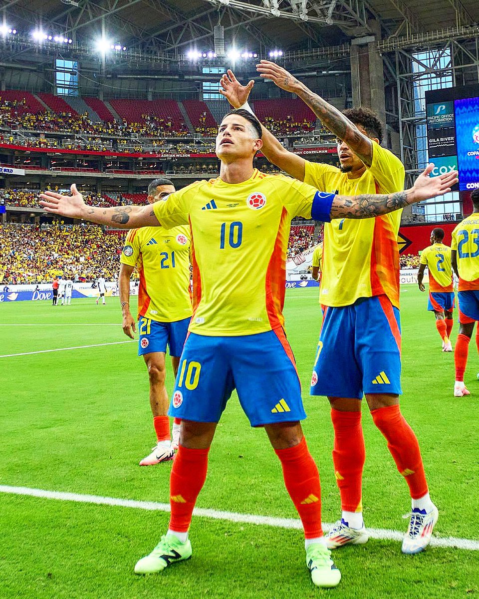 Joyeux anniversaire à James Rodriguez, 33 ans aujourd’hui ! 🇨🇴🎂

Le joueur qu’il pense être. 👑