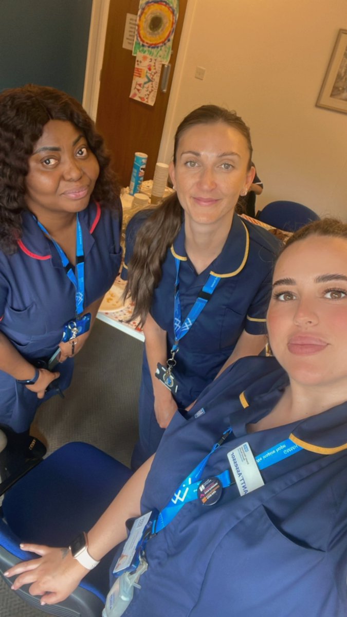 A sad goodbye to our lovely Geneive (even though we will be seeing you lots in your new role). It’s going to be a strange feeling without you on Moorside 🥺You’ve taught me so much about nursing, you’re going to be amazing professional lead nurse <a href="/geneivegeneive/">geneive colclough</a> <a href="/HelenCraigie7/">Helen</a>