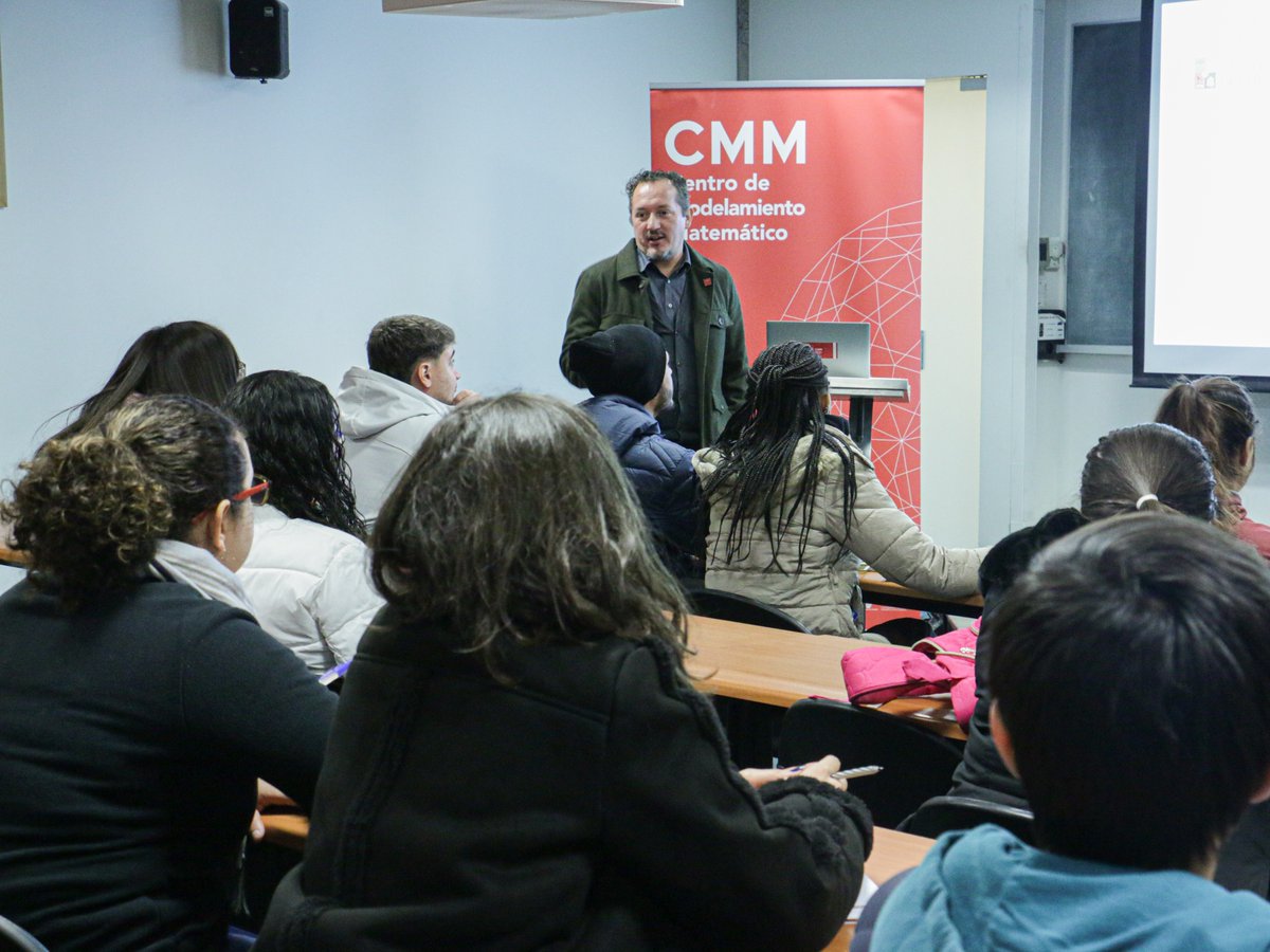 CMMUChile's tweet image. Nuestro director, Héctor Ramírez, recibió a una delegación de la Universidad de São Paulo, quienes conocieron el trabajo en investigación, formación y equidad, en un ambiente interdisciplinario, de múltiples nacionalidades y capacidades.

📌 +𝗜𝗡𝗙𝗢 go.cmm.uchile.cl/cmmbrasil