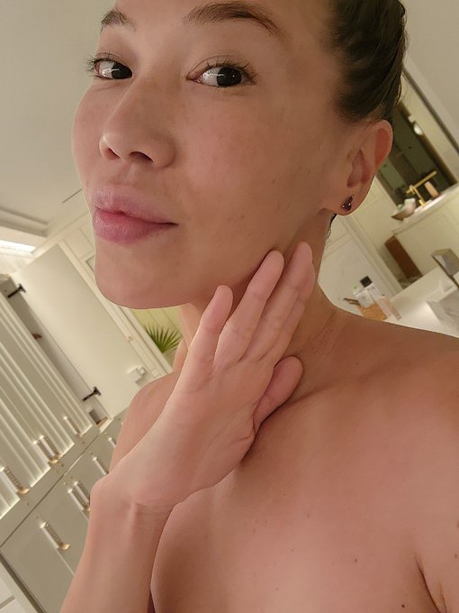 that massage changed my life https://t.co/r0JqjCk3Ey