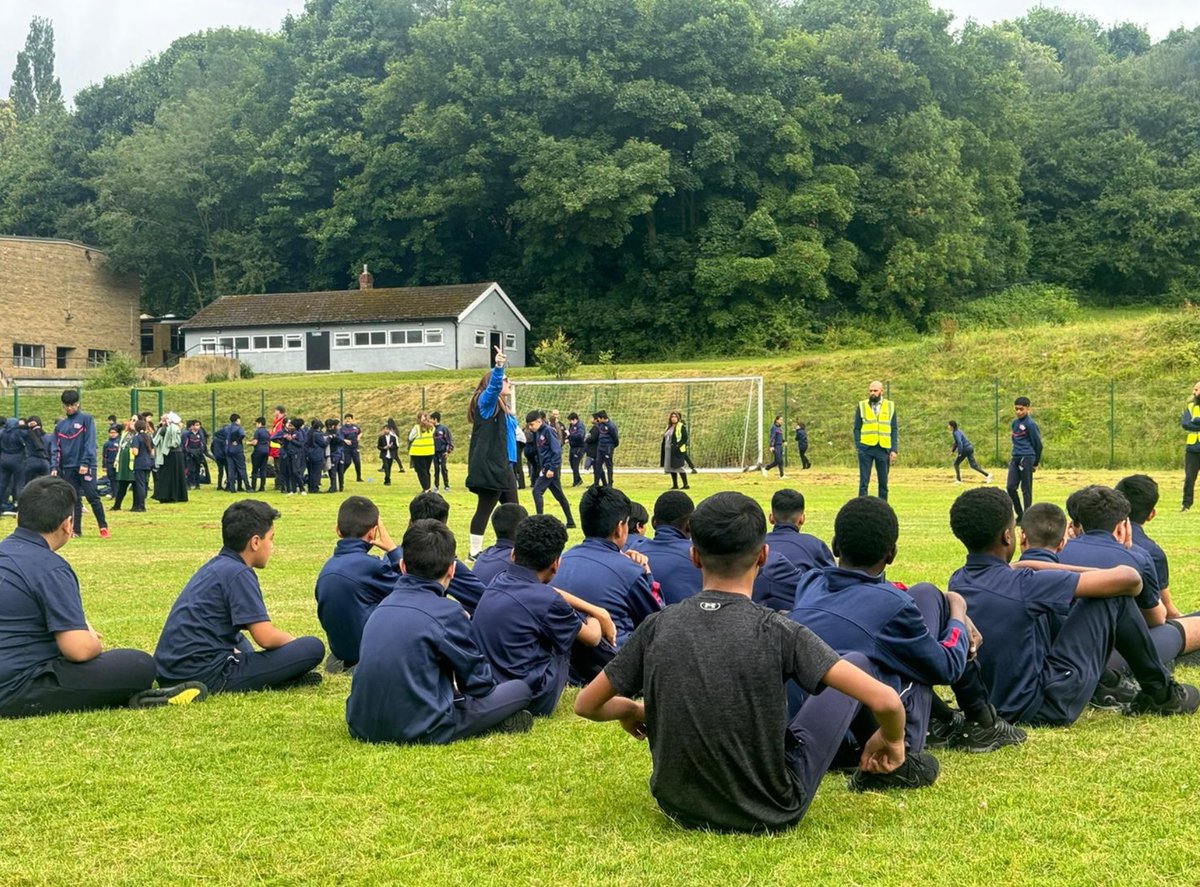 Oasis Academy Lister Park tweet media