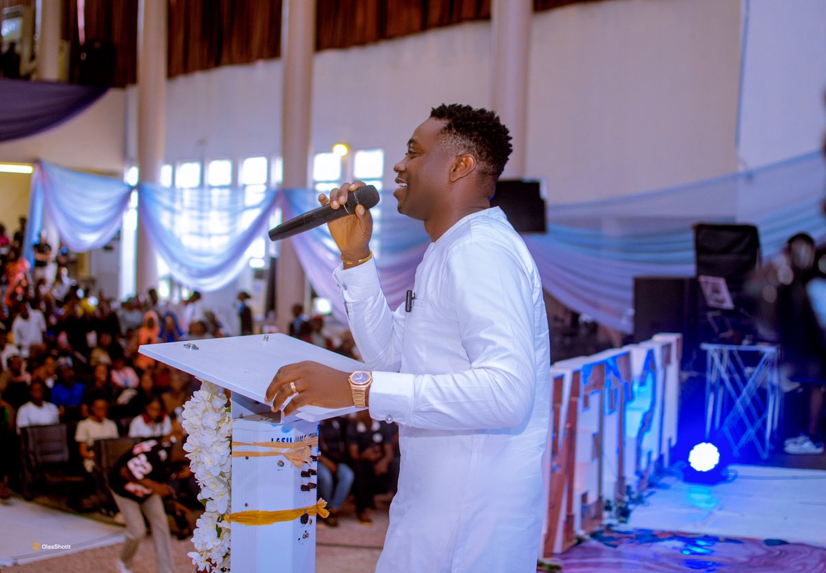 Olasgraphics's tweet photo. My Lens on @TheDimejiLateef 

Lateef Adedimeji brought so much energy to the Lasudebate program, It was a pleasure snapping these moments with him. 
 #LateefAdedimeji #Lasudebate #allnotions https://t.co/ehVGkWvml0