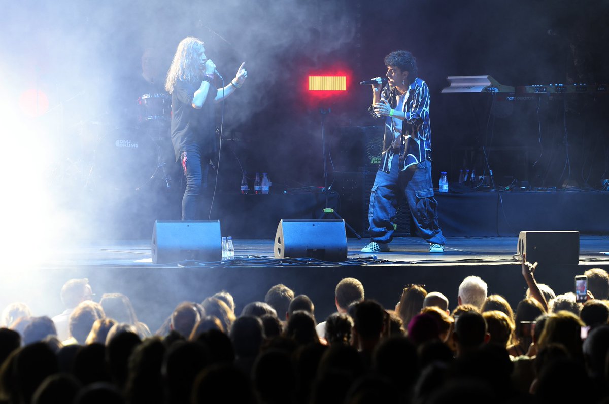 <a href="/sopadecabra/">Sopa de Cabra</a> ha fet vibrar al públic repassant tots els seus èxits en una nit plena de sorpreses. 

Gràcies per fer gaudir com sabeu a tot el públic i per convidar a la <a href="/bethrodergas/">Beth Rodergas</a> i al <a href="/_triquell/">triquell</a> a fer màgia a Les Nits de Barcelona!✨

📸 <a href="/JoseIrunFoto/">José Irún</a>